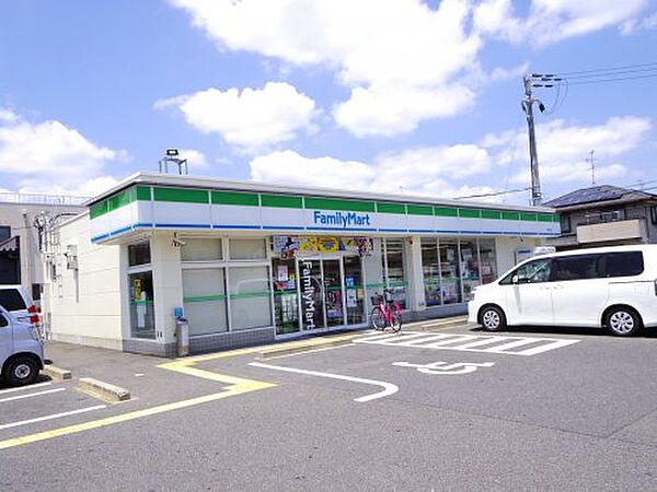 画像22:【コンビニエンスストア】ファミリーマート北郡山店まで633ｍ