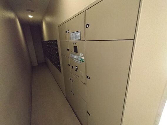 宅配ボックス