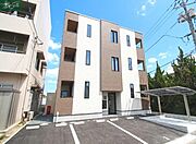 備前三門駅より徒歩22分 築2年2ヶ月 3階建の賃貸物件