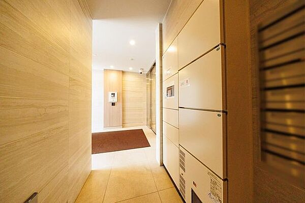 【宅配ボックス】不在時にも荷物を受け取れる宅配ボックス。