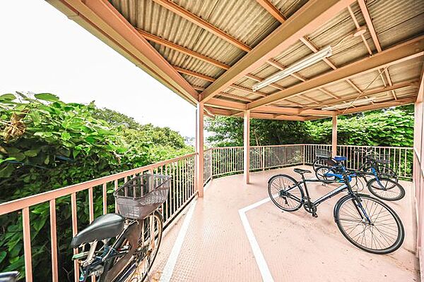 【自転車置き場】※空き情報等については、担当者にお問合せください。