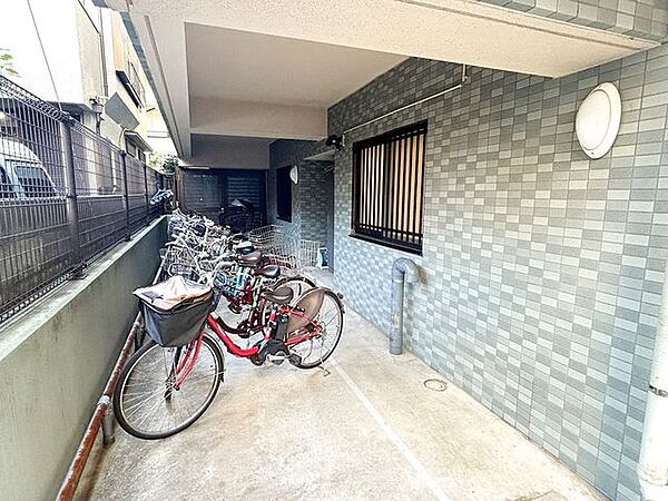 駐輪場※区画の定め無し※空き状況は担当者までご連絡ください。