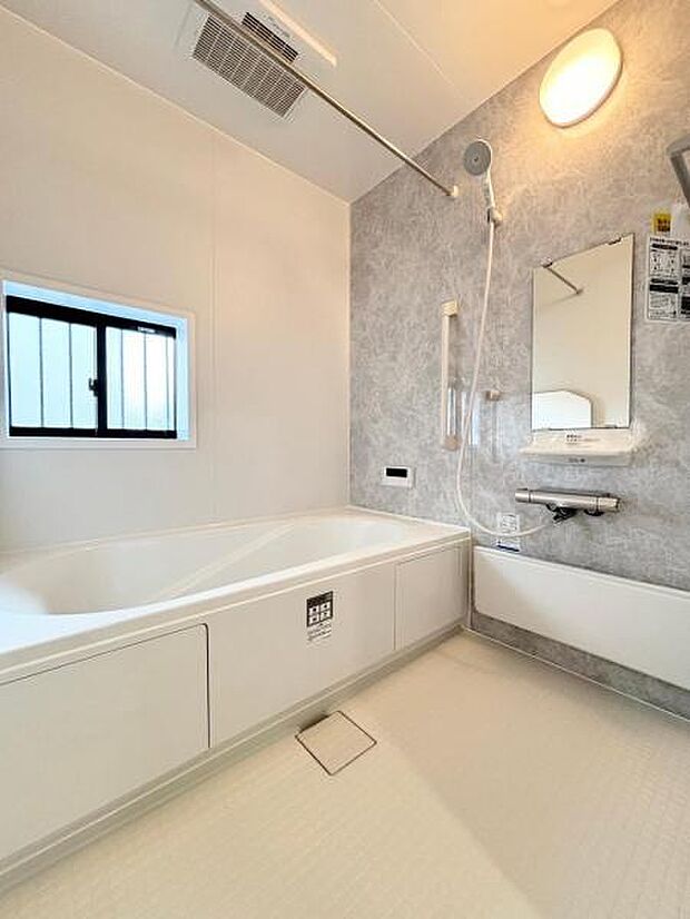 浴室スペースもゆとりがあり、お子様と入るなど、いつか過ごせなくなるお時間をたくさん過ごしてください!