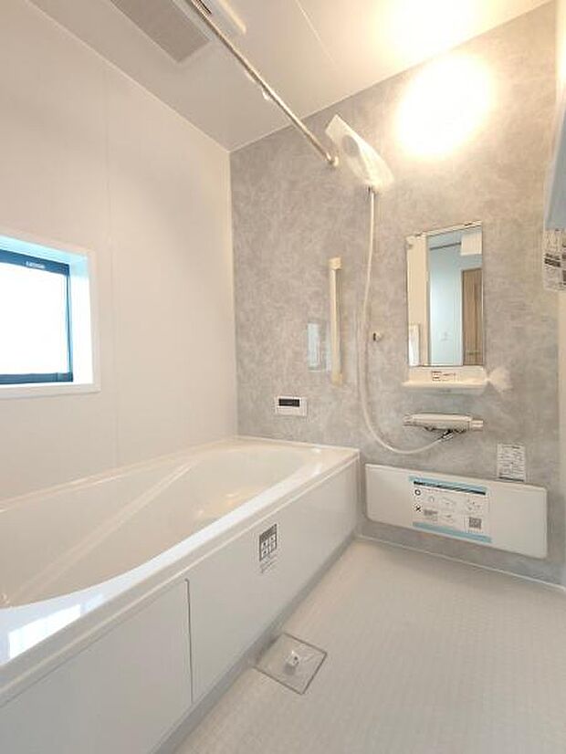 浴室スペースもゆとりがあり、お子様と入るなど、いつか過ごせなくなるお時間をたくさん過ごしてください!