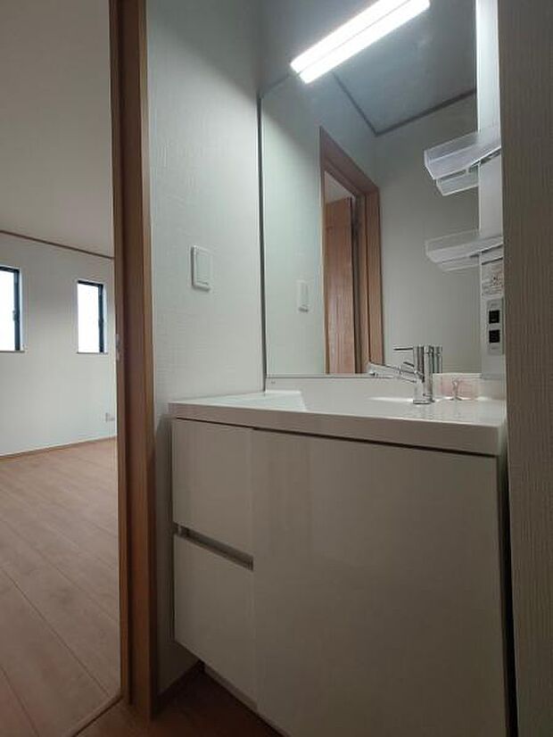 2階洗面台です!注文住宅でニーズの高い設備です!
