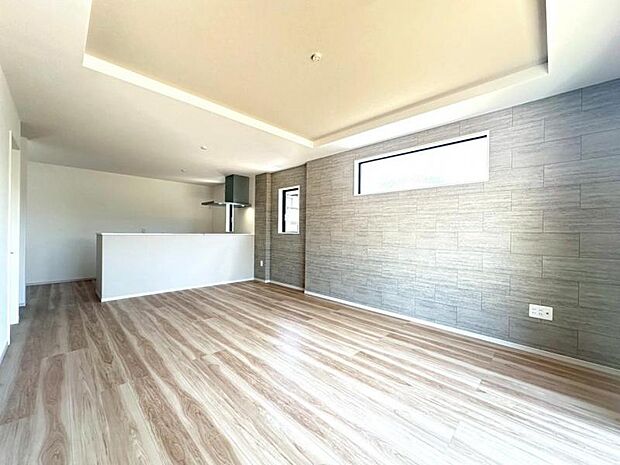 窓からの明かりで解放感が増しますね！