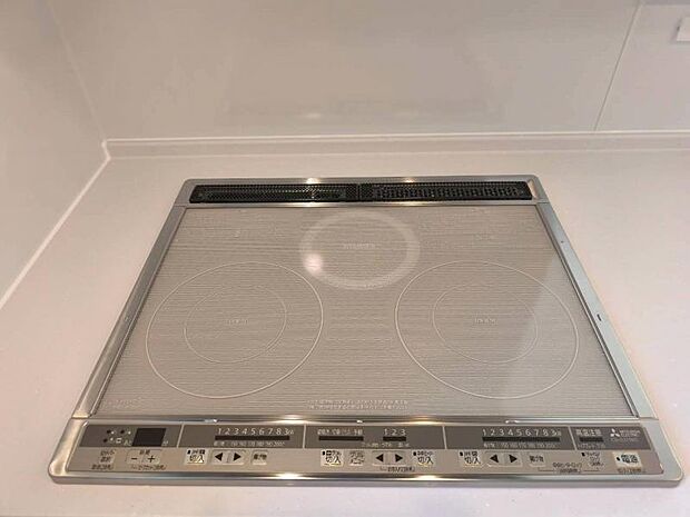 ガスコンロと違い、火を使うことがないので、煙の発生も少なく火による事故が起こる可能性がとても低いです。