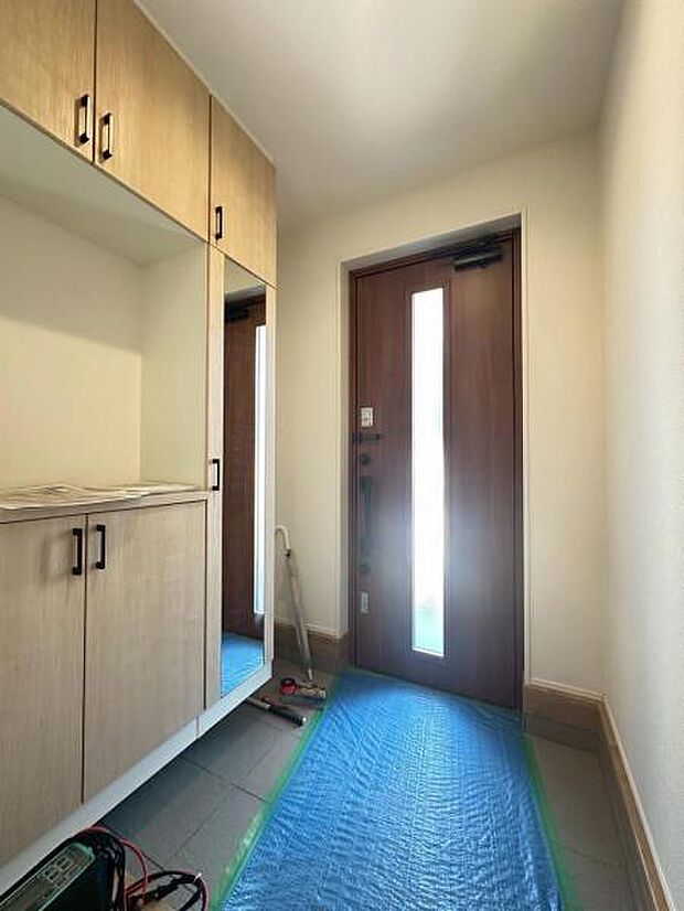 明るく素敵な玄関でご家族はもちろんお客様を迎え入れてくれます!