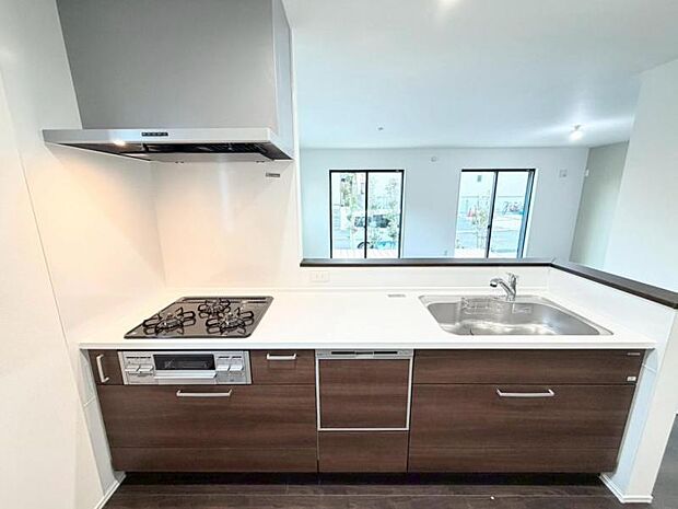 浄水器を内蔵した混合水栓。お料理の際に気軽に浄水が利用いただけます。