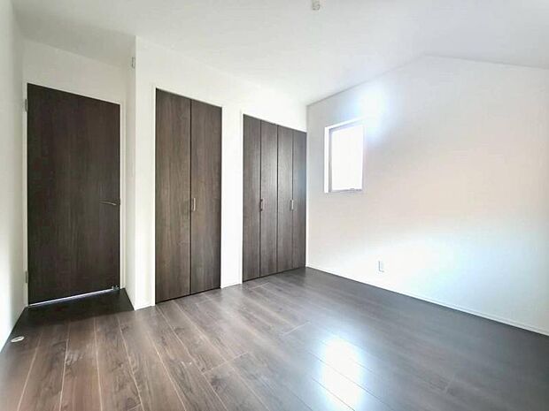 各部屋にクローゼット完備。ゆとりの収納で片付けも掃除もテキパキ完了。