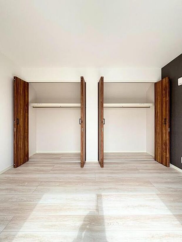 おかたづけ、とにかく入れて、閉めるだけ。それくらい大きな収納です！