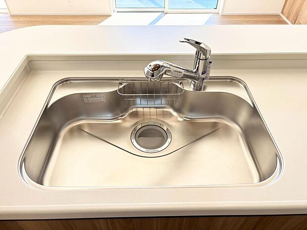 キッチンシンクは使い勝手の良い大きさとなっております!