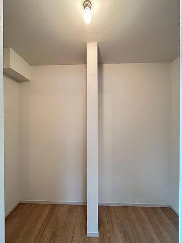 ウォークインクローゼット占領したくなる空間です！自分だけの衣装部屋！