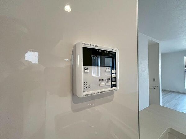 ■お好みの温度にボタン一つで調整可能です！熱すぎたり冷たすぎたりの微調整様でストレスフリーですね！