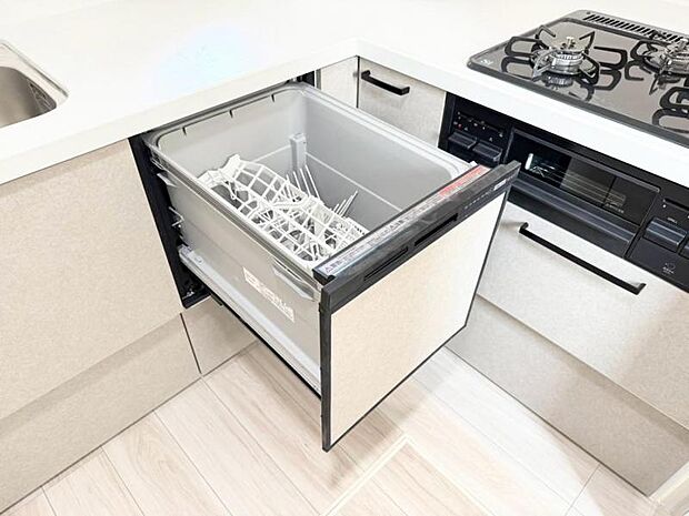 食洗器があるおかげで家事の時間を減らし、家族時間を大切にできる快適キッチンです!