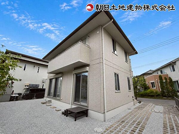 時間を超えて、受け継がれていく住まいを。