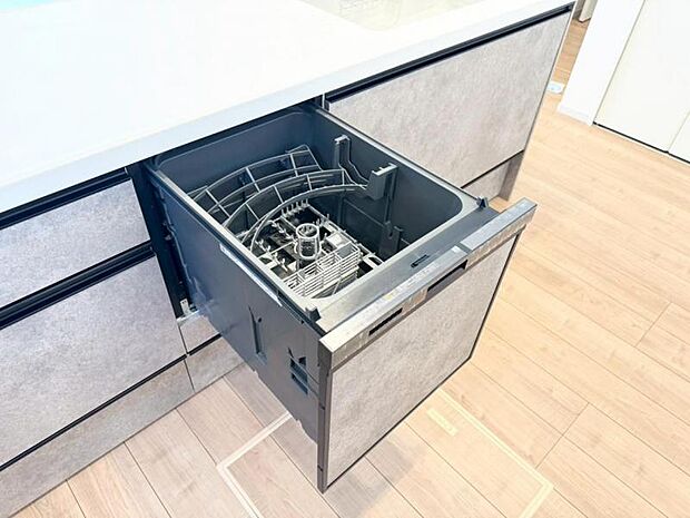 食洗器があるおかげで家事の時間を減らし、家族時間を大切にできる快適キッチンです!