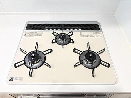 コンロは3口になっております!お料理時間も短くなりもう一品食卓を彩れそうですね!