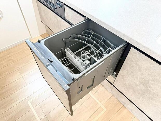 食洗器があるおかげで家事の時間を減らし、家族時間を大切にできる快適キッチンです!