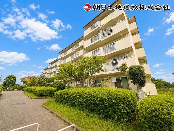 世代を超えて、受け継がれていく住まいを。