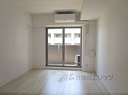 クリスタルグランツ京都西大路 5階1Kのリビング/ダイニング