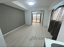 阪急京都本線 西京極駅 徒歩10分の賃貸マンション 5階1LDKのリビング/ダイニング