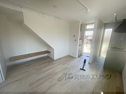 京阪本線 龍谷大前深草駅 徒歩4分の賃貸アパート 2階1LDKのリビング/ダイニング