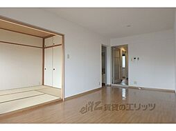 ＪＯ・ロワイヤル 108 1階2LDKのリビング/ダイニング