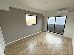 京都市営烏丸線 くいな橋駅 徒歩9分の賃貸マンション 3階1Kのリビング/ダイニング