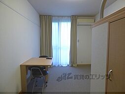 レオパレスＵｒｂａｎ桂坂 3階1Kのリビング/ダイニング