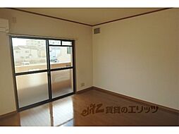 グランフォルム西向日 303 3階1Kのリビング/ダイニング