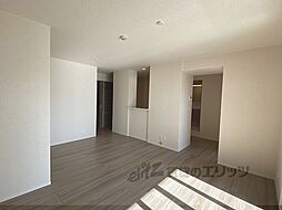 近鉄京都線 竹田駅 徒歩6分の賃貸アパート 2階1LDKのリビング/ダイニング