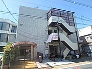伏見駅より徒歩5分 築35年7ヶ月 3階建の賃貸物件