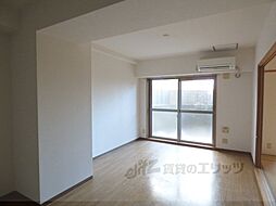 サン・フローラ 1階2LDKのリビング/ダイニング