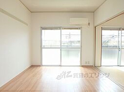 グランブルー宇治 2階1LDKのリビング/ダイニング