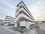 久津川駅より徒歩10分 2階 築58年4ヶ月の賃貸物件