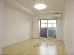 ベル・ドール 105 1階1Kのリビング/ダイニング