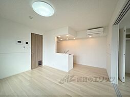 JR東海道・山陽本線 長岡京駅 徒歩35分の賃貸アパート 2階2LDKのリビング/ダイニング