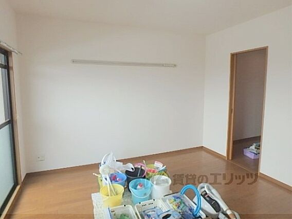 クイーンズコート久津川_内装_4