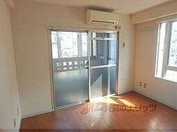 パウワウハウス 205 2階1Kのリビング/ダイニング