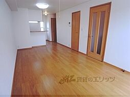 JR奈良線 JR藤森駅 徒歩5分の賃貸アパート 1階1Kのリビング/ダイニング