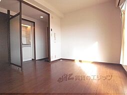 ヴェニル・フエルテ 3階ワンルームのリビング/ダイニング