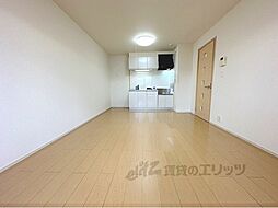 スターブルＫII 102 2階1LDKのリビング/ダイニング