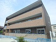 久津川駅より徒歩6分 3階 築8年4ヶ月の賃貸物件