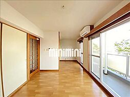 ホワイトハイツ東館 102 1階2LDKのリビング/ダイニング