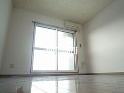 グランドゥール坂口 201 2階1Kのリビング/ダイニング