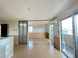 ルントベルク　A 201 2階2LDKのリビング/ダイニング