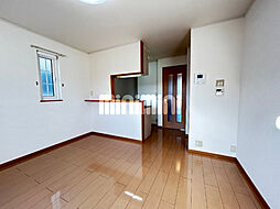 パインヒルズ 204 2階1LDKのリビング/ダイニング