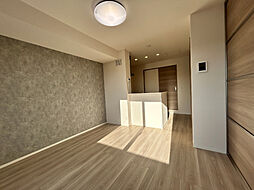 トリシア篠ノ井 207 2階1LDKのリビング/ダイニング