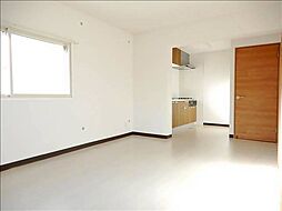 アパルトマン上松 201 2階3LDKのリビング/ダイニング